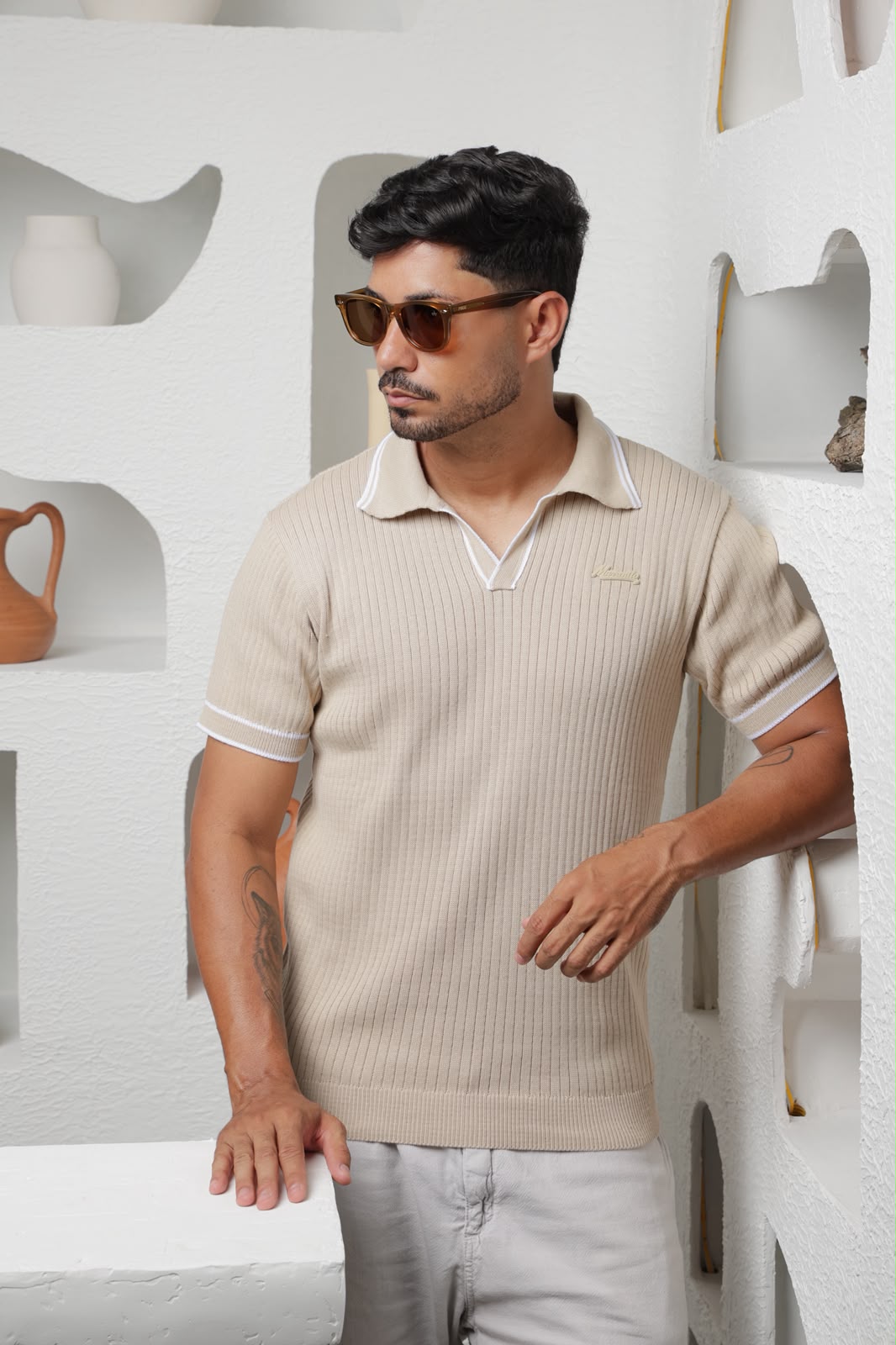 CAMISA POLO GOLA EM V